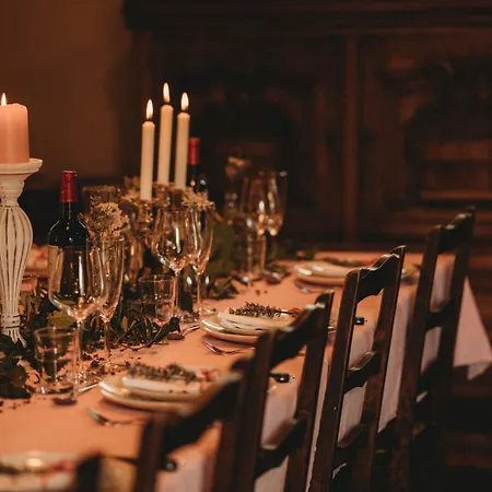 Mountain retreat in the Pyrénées, glorious views, fire pit&pool - Sleeps 14 * Ossun-ez-Angles